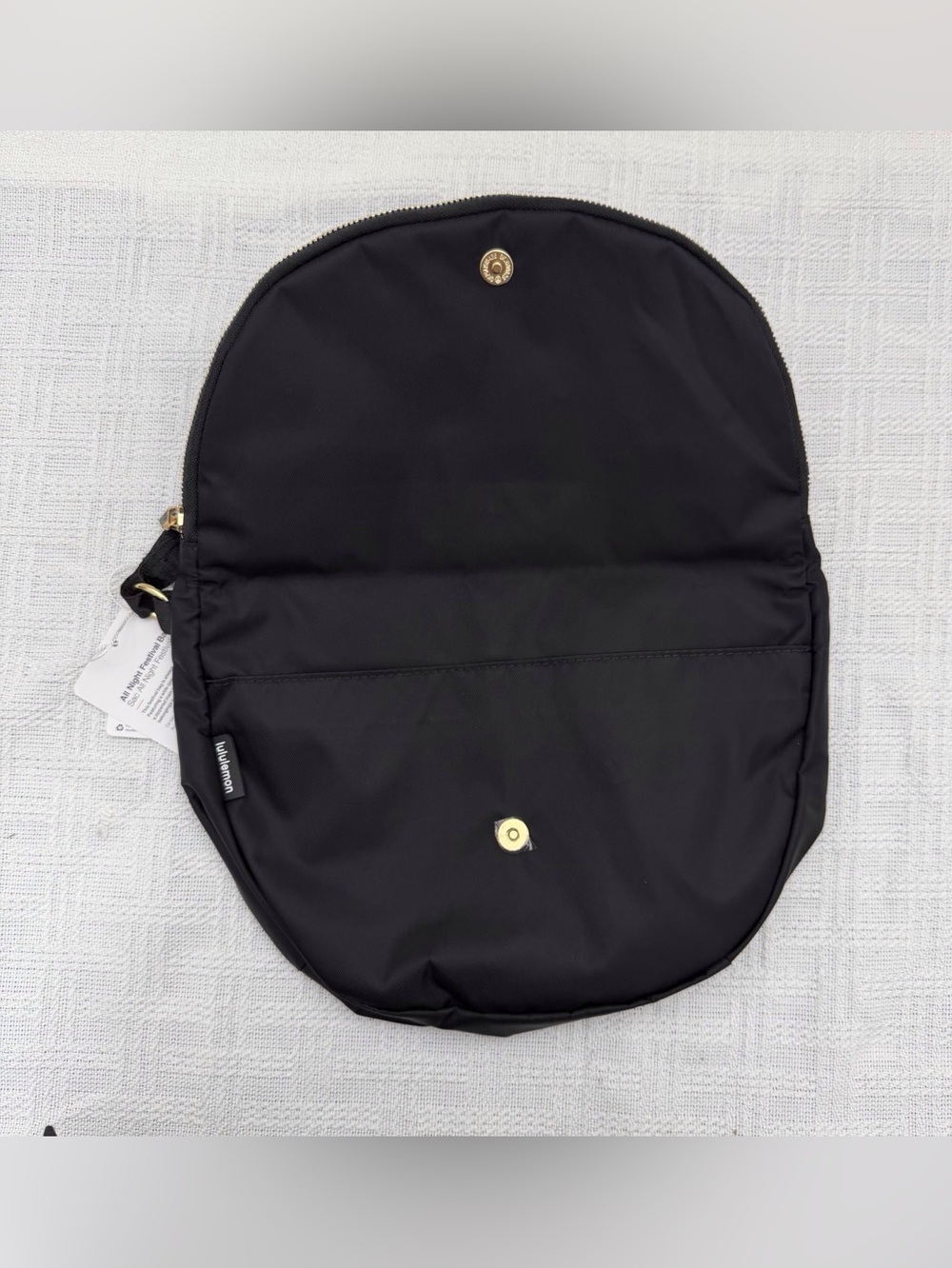 Lululemon Festival Bag 5L • Black/Gold • New - Picture 3 of 6